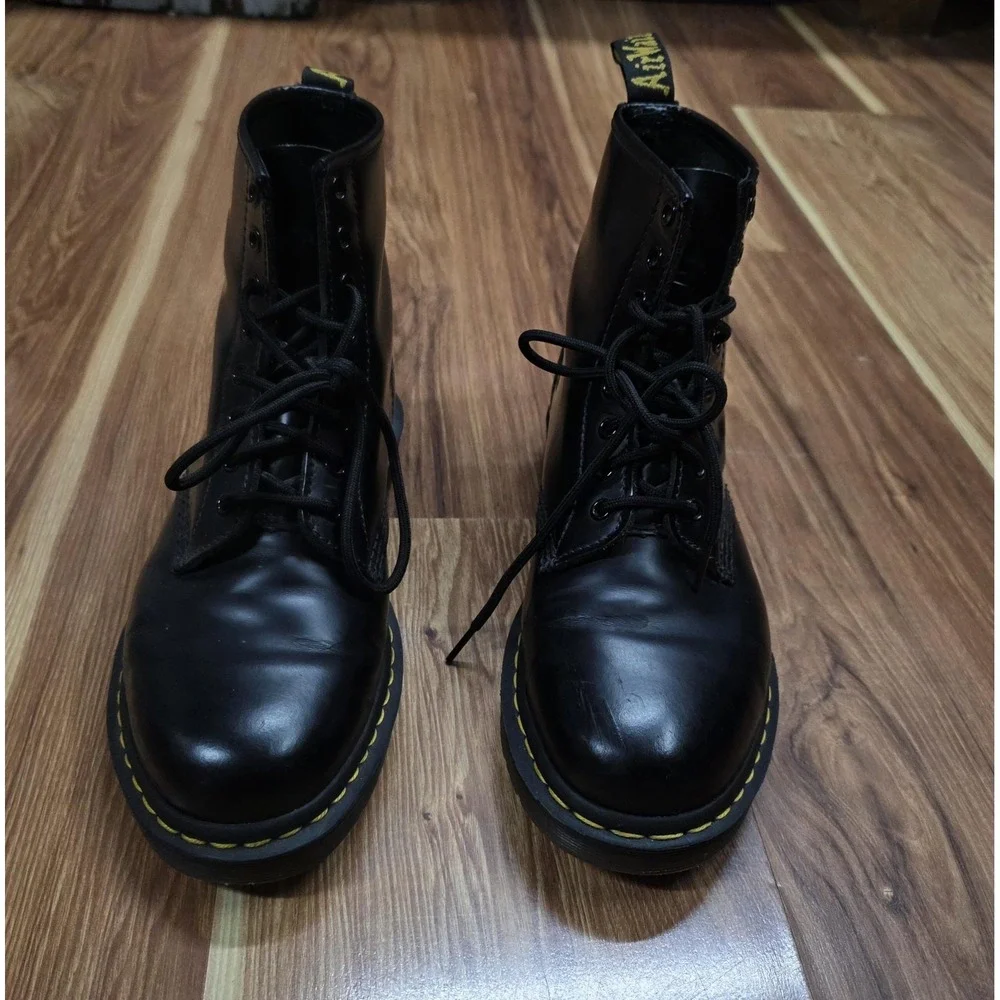 Dr. Martens Combat Boots Mens Size 9 Black Leather Lace Up Ankle Yellow Stitch